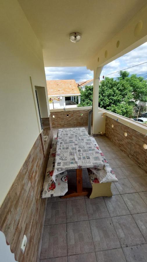 Apartments Luna Stan Trigraci Εξωτερικό φωτογραφία